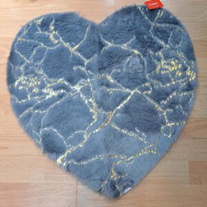 alfombra corazón gris marmoleada